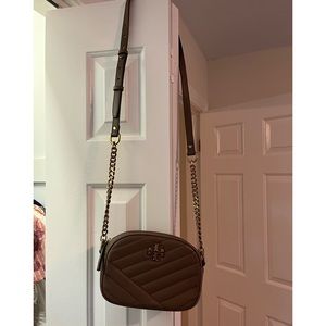 Tory Burch Kira Chevron Camera Bag